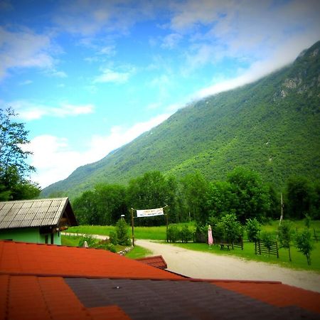 Auberge de jeunesse Kamp Rut à Kobarid Extérieur photo